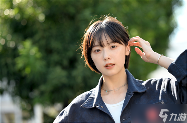 《寂静岭f》的柔弱JK女主